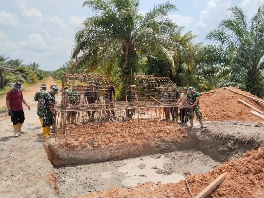 Sinegritas TNI dan Masyarakat Dalam Pembangunan Jembatan Garuda