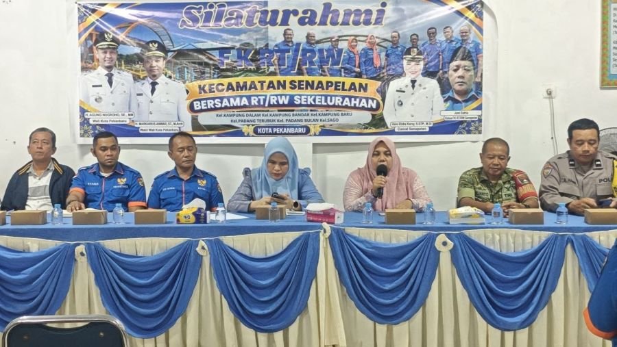 Perkuat Sinergi dengan Perangkat Lingkungan, Babinsa Kelurahan Sago Hadiri Silaturahmi Forum RT-RW
