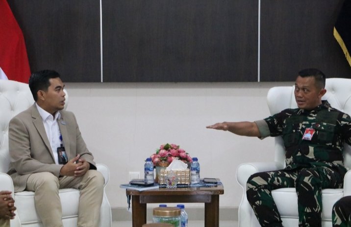 Perkuat Sinergi Penerbangan, Danlanud RSN Terima Kunjungan GM Baru Bandara SSK II Pekanbaru