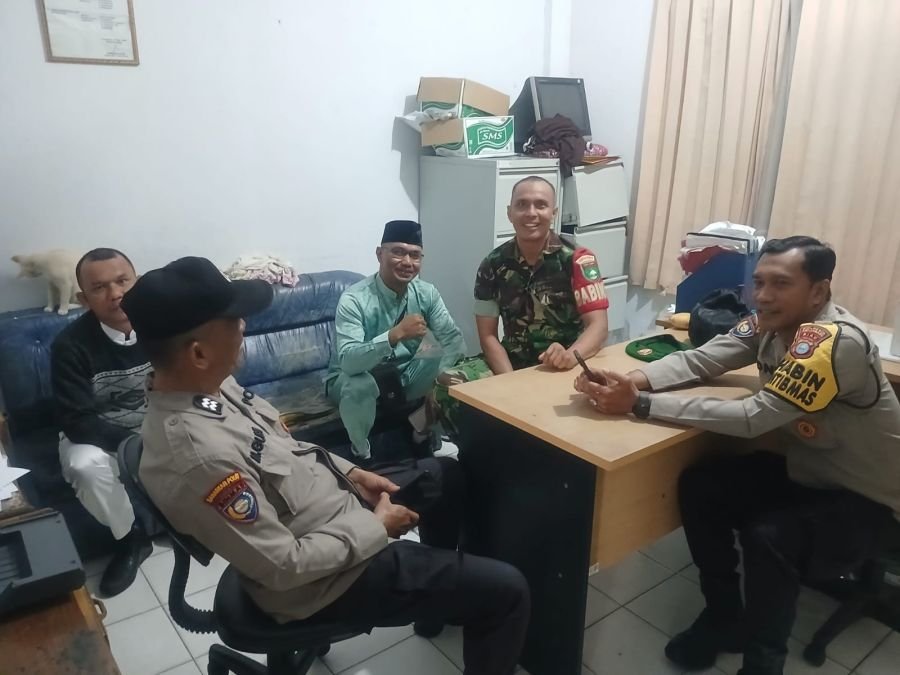 Perkuat Sinergi Tiga Pilar, Babinsa Sukajadi Dorong Deteksi Dini Gangguan Kamtibmas