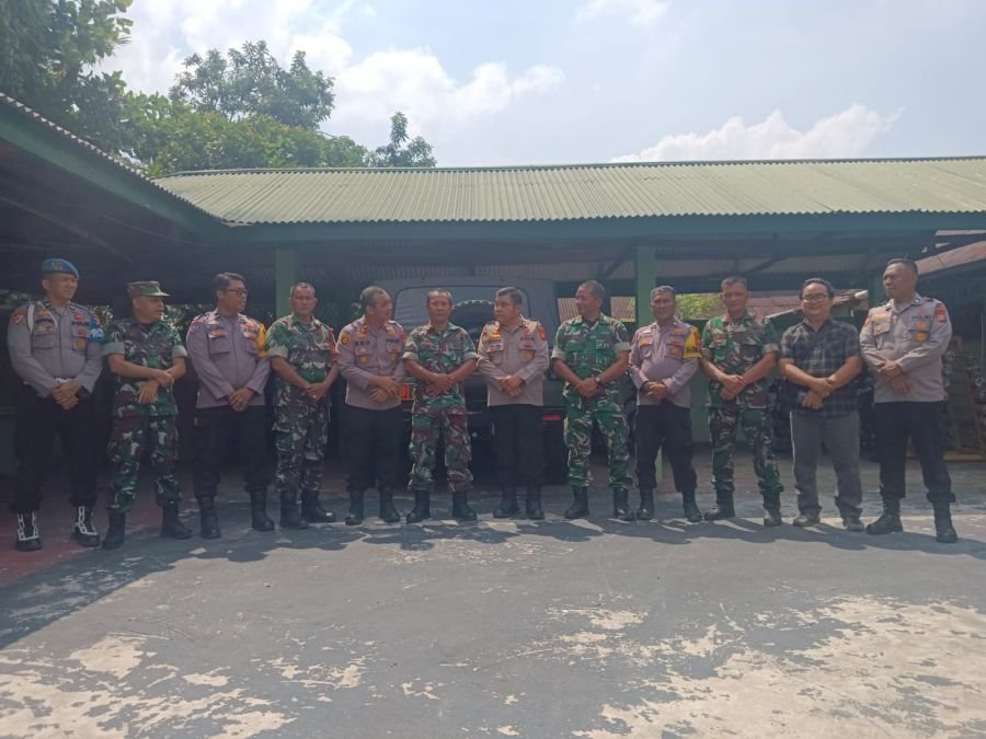 Perkuat Sinergitas, Kapolsek dan Bhabinkamtibmas Sambangi Koramil 01/Bkn untuk Silaturahmi Bersama