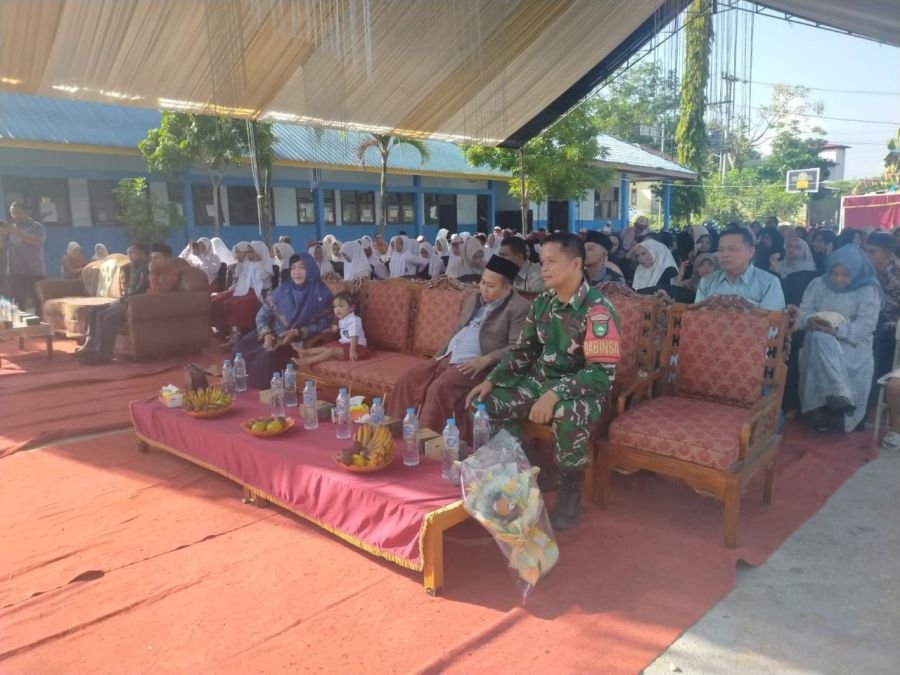Perpisahan SDN 001 Berlangsung Haru, Babinsa Beri Motivasi