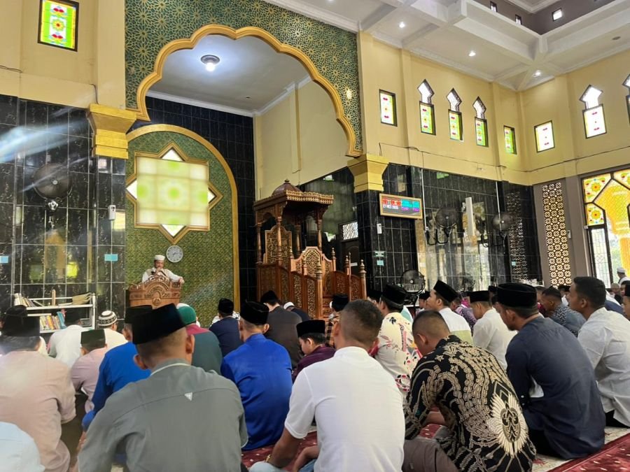 Personel Brigif TP 89/GG melaksanakan Salat Idul Adha 1447 Hijriah di Kabupaten Siak Sri Indrapura