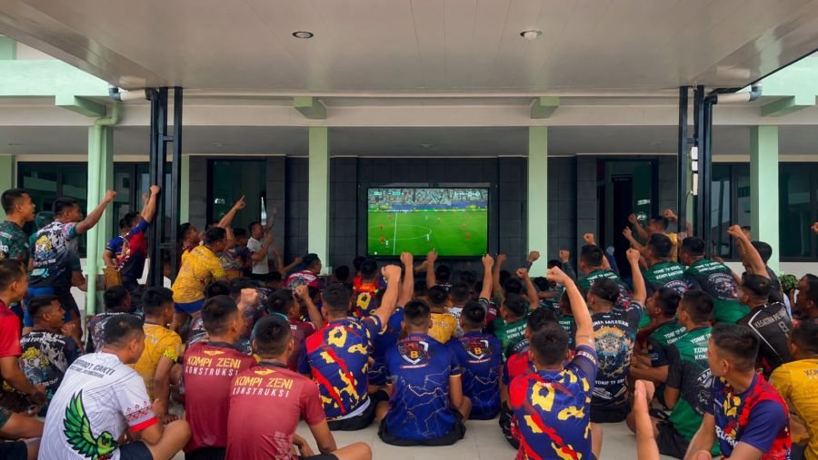 Personel Yonif TP 850/SC Antusias Nobar Argentina vs Swiss