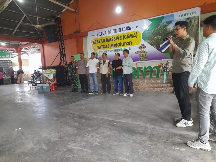 Petani Bergembira! Sertu AT Silaban Hadiri Gebyar Massive Satgas Metafuron Dukung Ketahanan Pangan