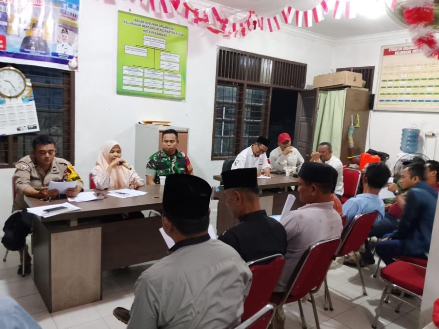 Pisah Sambut Lurah Mentangor, Babinsa Tekankan Pentingnya Sinergi dan Silaturahmi