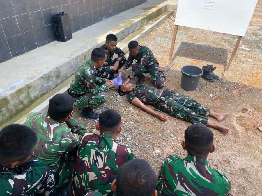 Prajurit Yonif TP 849/BS Ikuti Pelatihan Penanganan Cepat Korban Heat Stroke