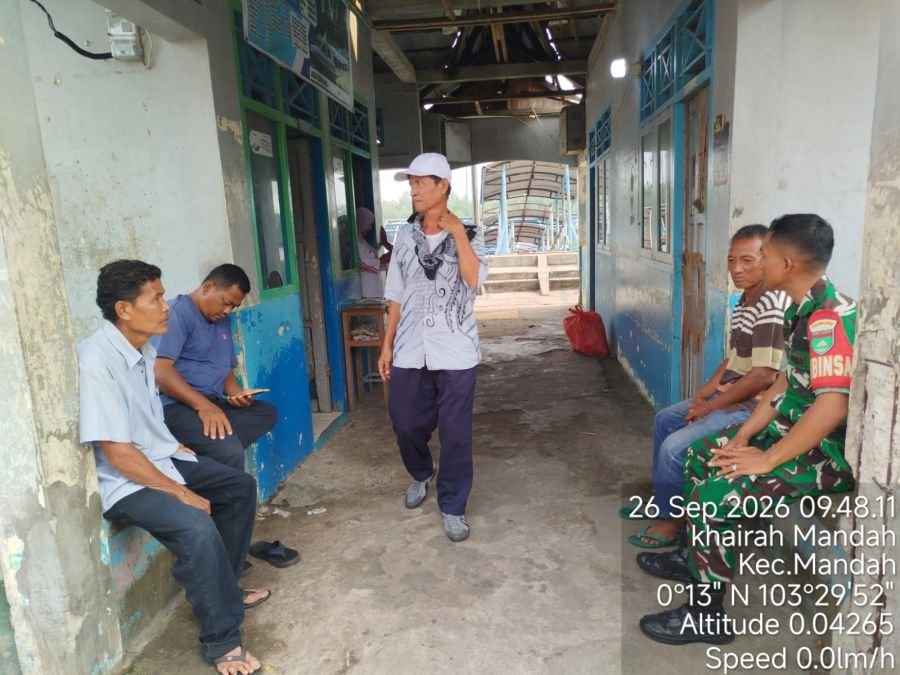 Pratu Bagus Pranata Babinsa Koramil 08/Mdh. Melaksanakan Kegiatan Komsos Bersama Masyarakat Binaan