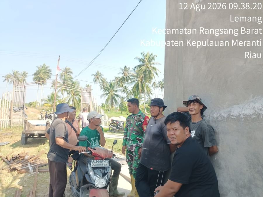 Pratu Riski mensosialisasikan jauhi Narkoba kepada masyarakat Lemang