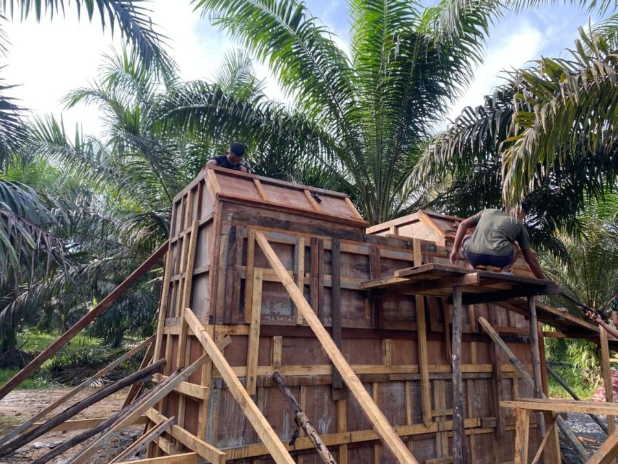 Progres Jembatan Garuda Sukaraja Berlanjut, Satgas Kodim 0302/Inhu Fokus Struktur Utama