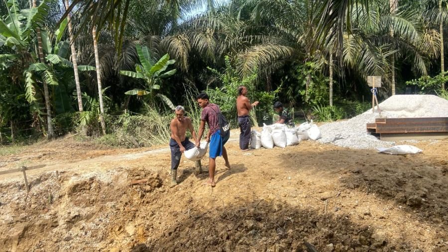 Progres Jembatan Kampung Pinang: Pembersihan Landasan Lantai Kerja Dikebut Lewat Pembendungan Taktis