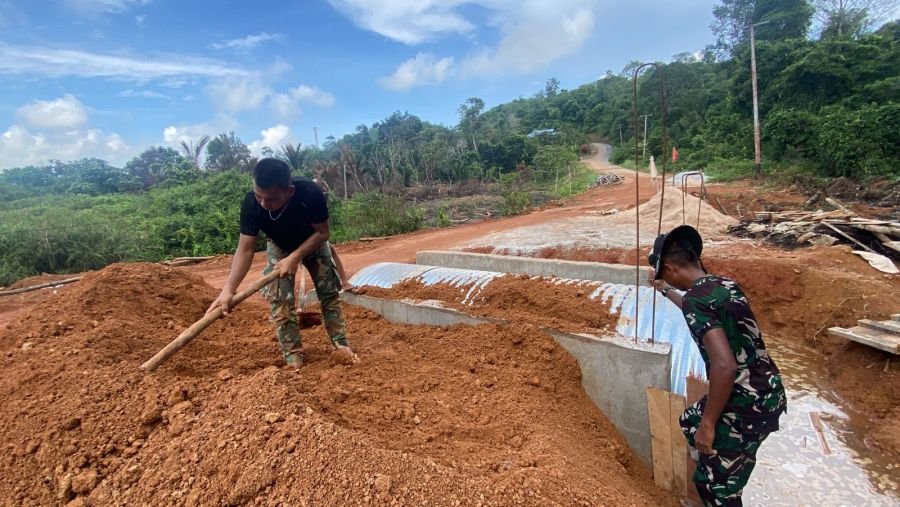 Progres Jembatan Sungai Paya Bergerak Lewat Penimbunan ARMCO