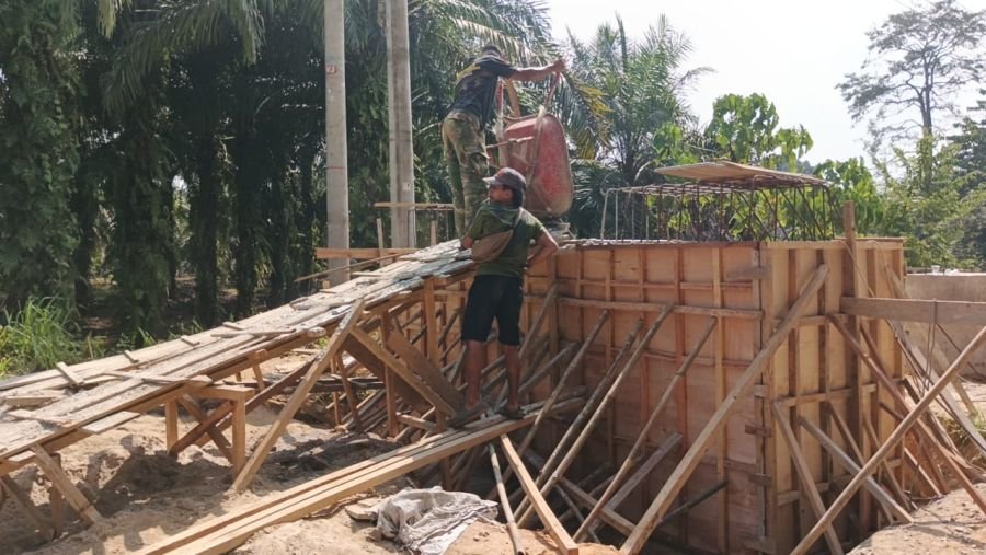 Progress Lanjut: Penimbunan Dan Cor Pondasi Jembatan Perintis Garuda Dikerjakan