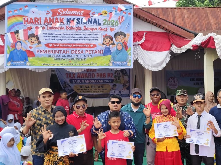 Ramaikan HUT RI ke-81, Warga Desa Petani Gelar Gerak Jalan Santai
