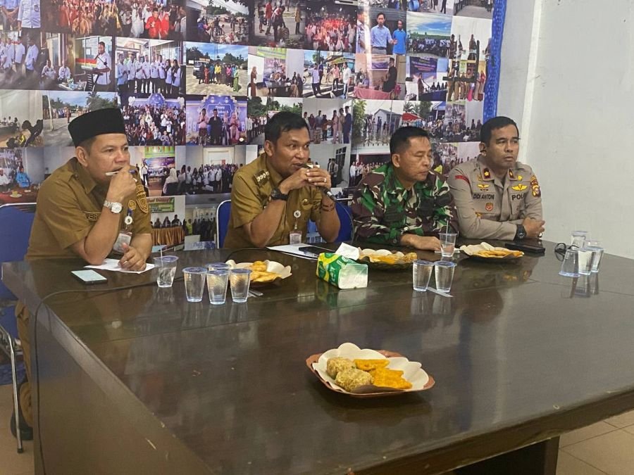 Rapat Koordinasi Pelantikan RT/RW Digelar, Danramil 05/Sail Tekankan Kekompakan Lintas Sektor