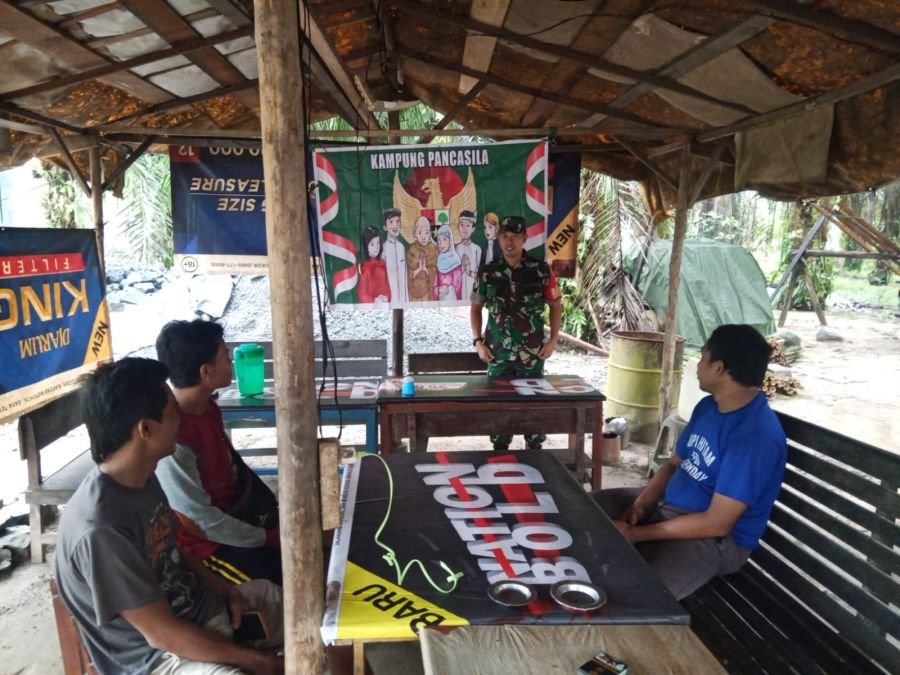 Rawat Kerukunan dan Semangat Gotong Royong, Serka Samsul Bahuri Gelar Sosialisasi Kampung Pancasila