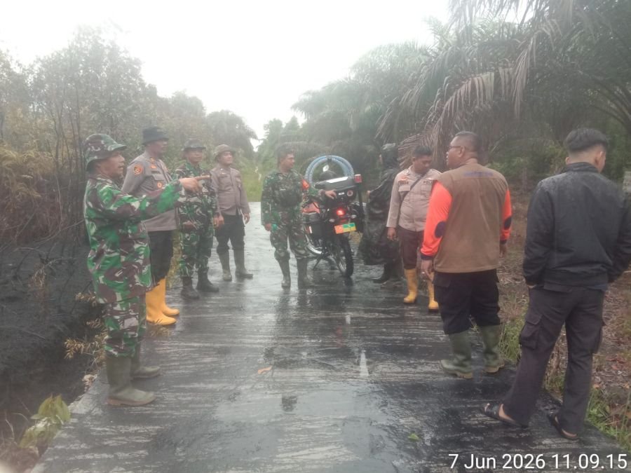 Respons Cepat Tim Gabungan Kodim 0320/Dumai, Karhutla di Teluk Makmur Berhasil Dipadamkan Saat Hujan