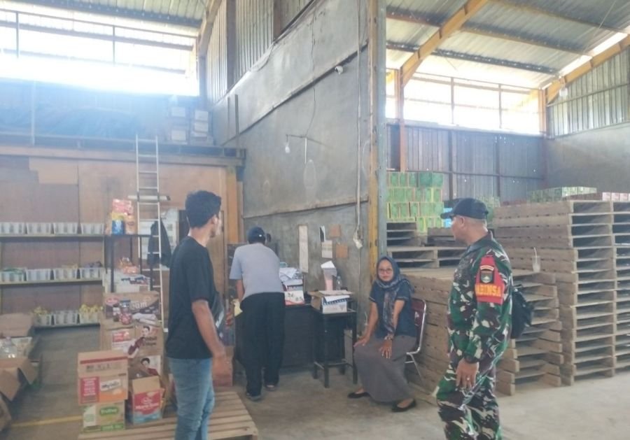 Sambangi Warga Ujung Batu, Babinsa Koramil 08/Tandun Tegaskan Pentingnya Kamtibmas dan Jauhi Narkoba