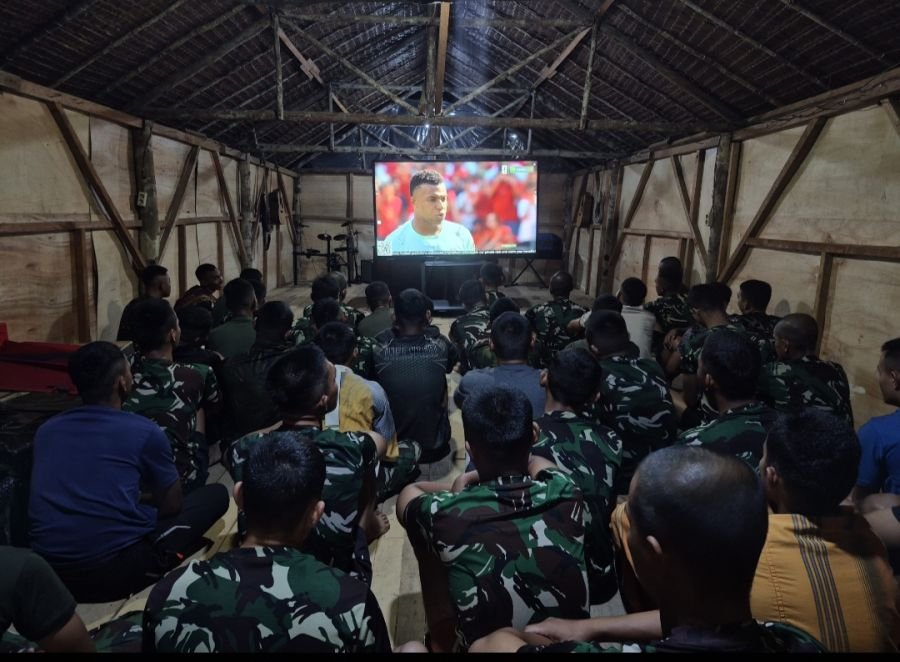 Sambut Semangat Piala Dunia, Prajurit Yonif TP 849/BS Gelar Nonton Bareng Prancis vs Maroko di Ruang