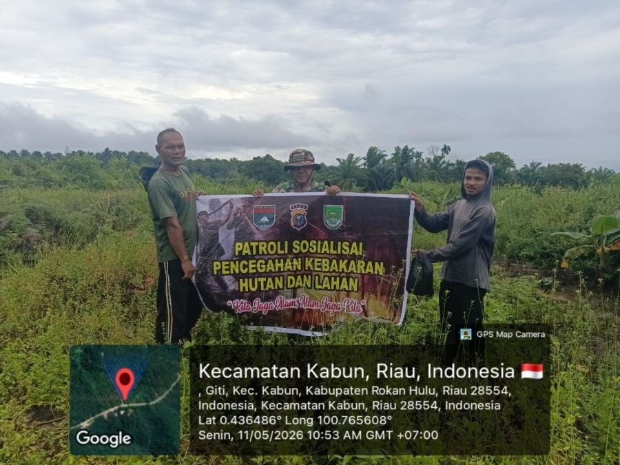Sasar Jalur Rawan, Babinsa Koramil 08/TDN Ingatkan Warga Tak Membakar Laha