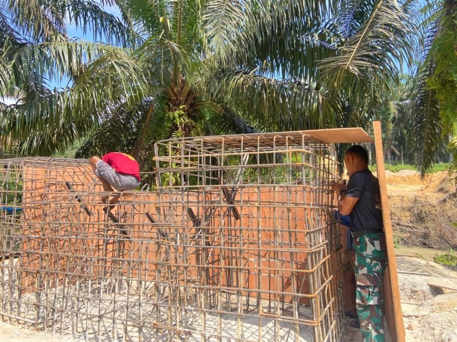 Satgas Garuda Percepat Pembuatan Blok Angkur Jembatan Perintis Garuda Bumi Mulya