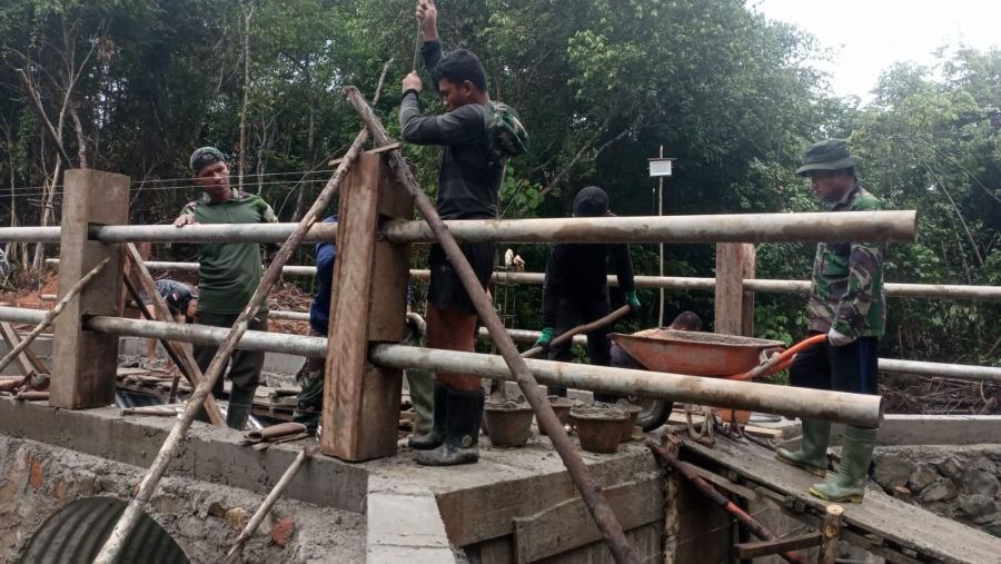 Satgas Jembatan Kodim 0315/TPI Kebut Pembangunan Jembatan Armco, Program Presiden RI