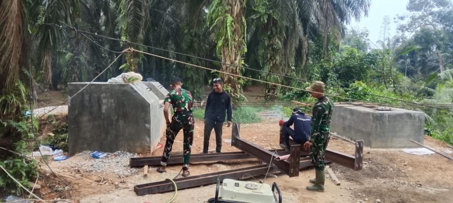 Satgas Kodim 0302/Inhu Fokus Rampungkan Jembatan Gantung Garuda