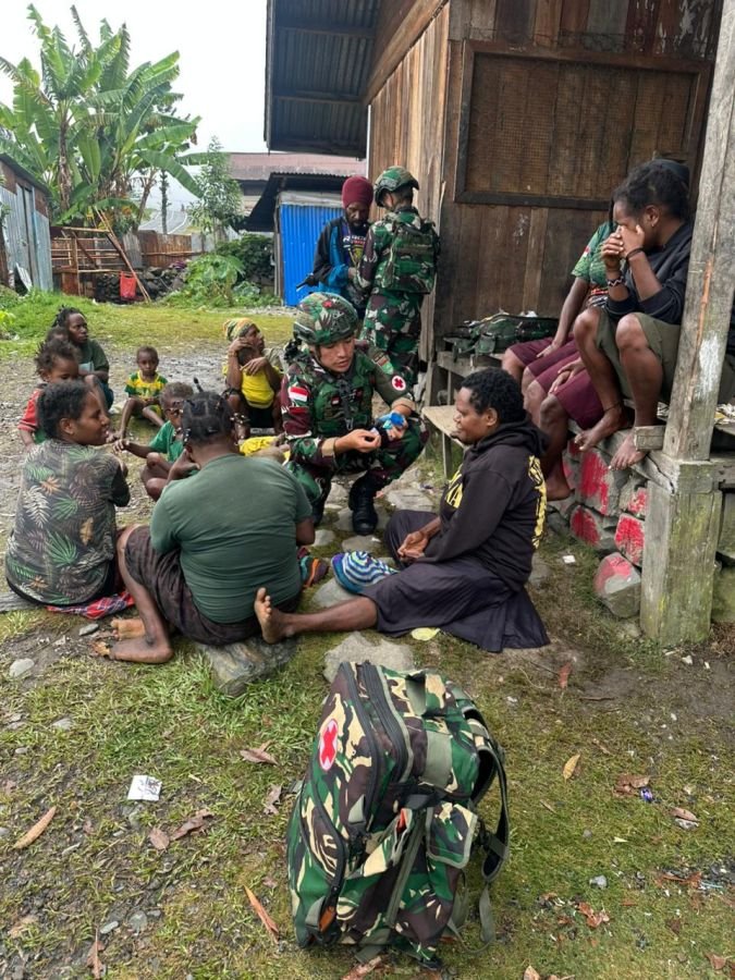 Satgas Yonif 136 Turun Kampung, Pererat Kedekatan dengan Warga Pangaleme