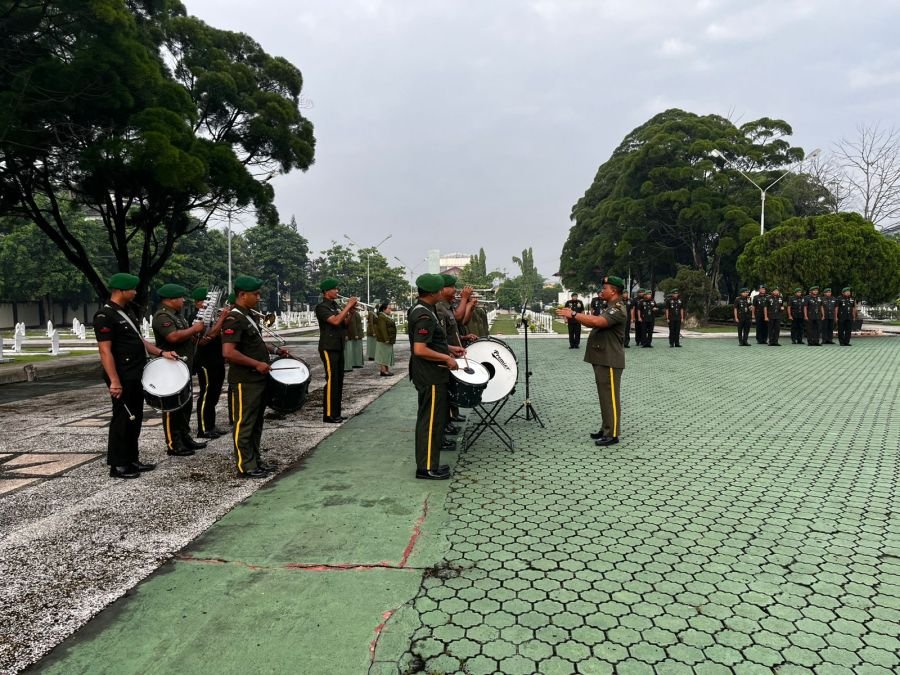 Satsikmil Tipe “B” Ajendam XIX/TT dukung Ziarah Rombongan HUT Korem 031/WB