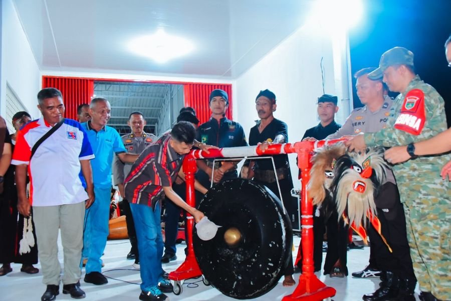 Semarak Malam Budaya, Babinsa Sertu Mustaqim Hadiri Pembukaan Car Free Night dan Pagelaran Reog