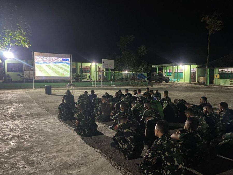 Semarak Piala Dunia 2026, Yonif TP 898/PC Nobar Inggris Vs Norwegia