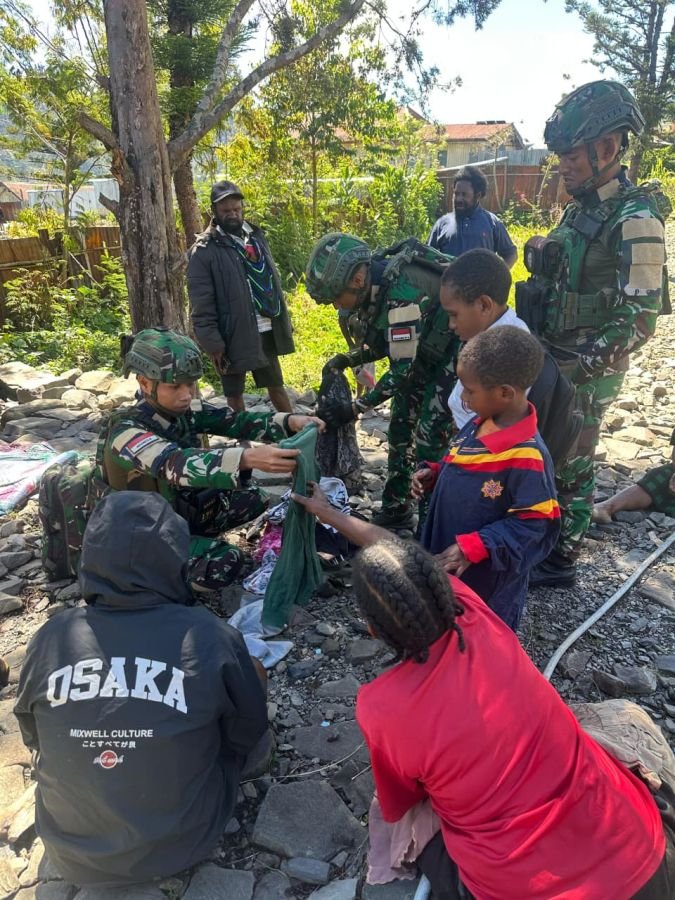 Sentuhan Hangat Satgas Yonif 136: Dari Anjangsana di Pangaleme, Harapan Nyata untuk Warga Papua