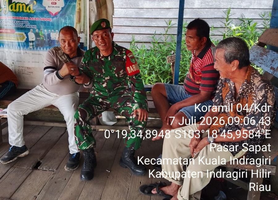 Serda Erwin Savitri Gencar Komsos, Kedekatan Babinsa dan Warga Sapat Semakin Erat