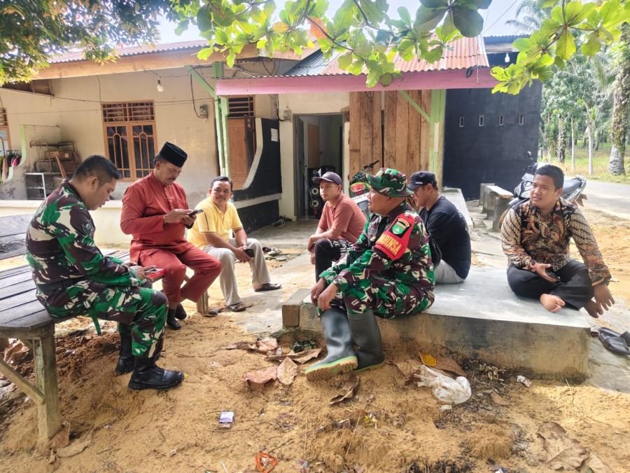 Serda H. Simanjuntak Komsos di desa ajak warga jaga persatuan