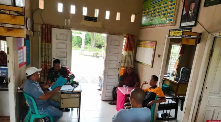 Serda Miskal Babinsa 01/Tembilahan Dorong Sinergi Warga dan Kelurahan Jaga Kamtibmas