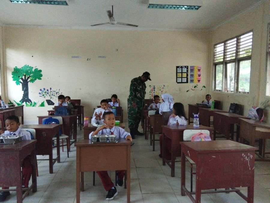 Serda Paino Awasi Penyaluran Makan Bergizi Gratis di Kecamatan Pinggir, 2.061 Penerima Manfaat