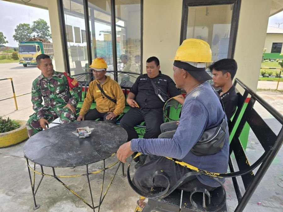 Serda Yupriandi Turun Langsung Jaga Keamanan Desa Pesaguan