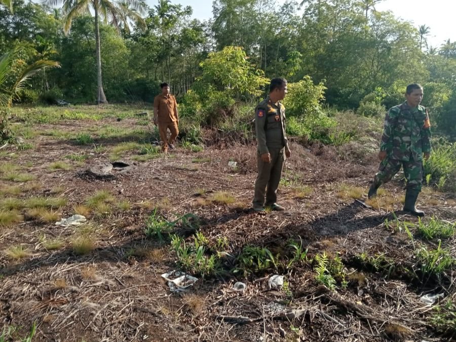Serka A. Harianja Bersama Warga Keliling Kampung, Perkuat Kebersamaan di Desa Telesung