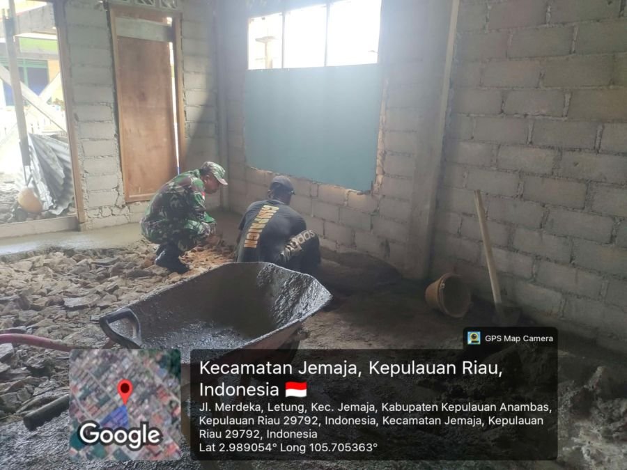 Serka Didih Sukiadi Pererat Silaturahmi dengan Pekerja Rehabilitasi Rumah Warga