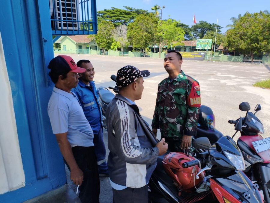 Serka Junaidi Sosialisasikan Nilai Pancasila di Lingkungan Jalan Jenderal Sudirman Gajah Sakti