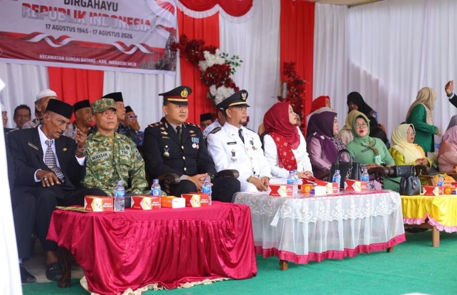 Serka Maihasan Babinsa Koramil 07/Reteh Hadiri Upacara HUT RI ke-81 di Kec. Sungai Batang