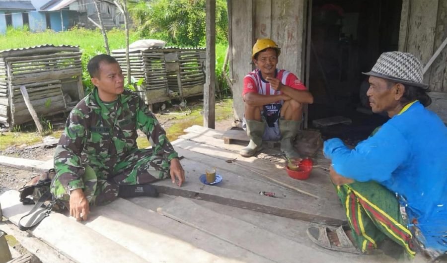 Serka Maihasan Komsos dan Pengawasan SDM Bersama Warga Kelurahan Benteng