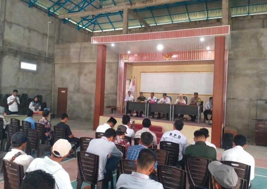 Serka Masri Babinsa 01/Tembilahan Hadiri Sosialisasi Perlindungan Sosial di Desa Sialang Panjang