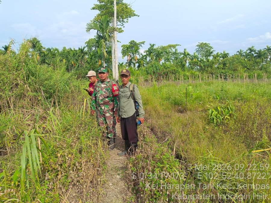 Serka Sipayung Pimpin Patroli, Warga Kempas Waspada Karhutla