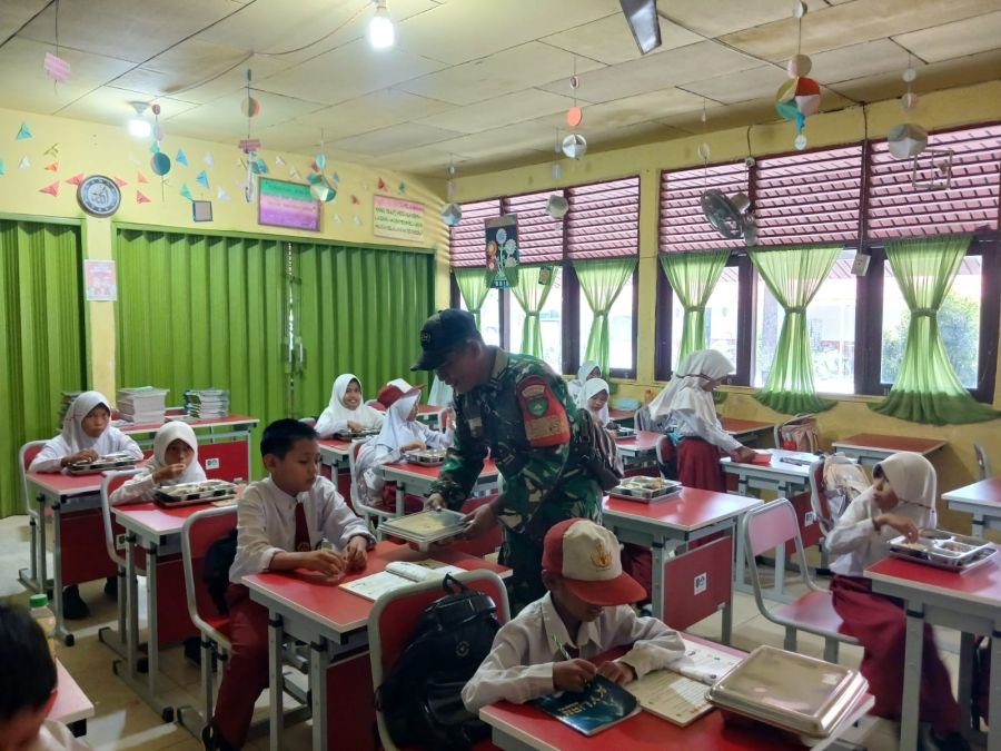 Serka Wisnu Hartono Dampingi SPPG Pastikan Penyaluran MBG Berjalan Tertib