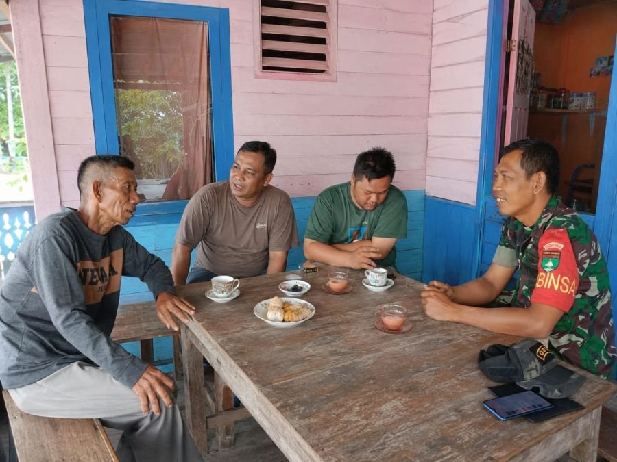 Serka Yadi Yanto Gelar Komsos dan Pengawasan SDM Serta Edukasi Karhutla di Desa Pasanggerahan