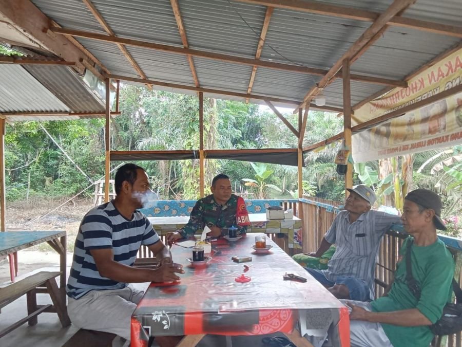 Serma Manihuruk Temui Warga, Bahas Keamanan dan Kesejahteraan Desa