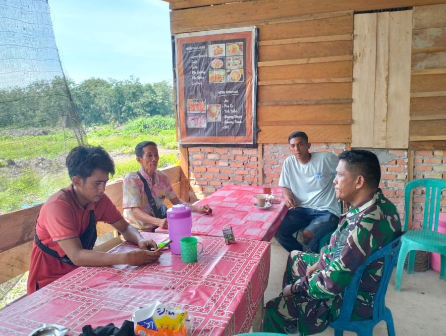 Serma Risman Girsang Turun Langsung Ingatkan Bahaya Narkoba di Sungai Selodang