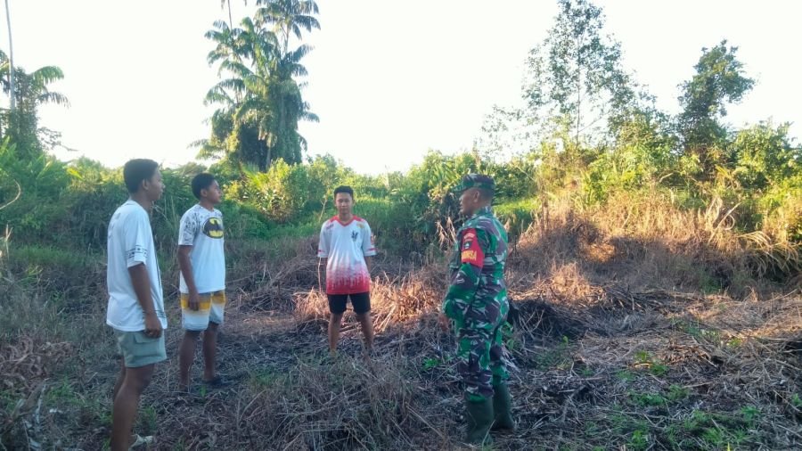 Sertu Dodi Eka Putra Patroli Perbatasan Pelangiran, Pastikan Nihil Titik Api dan Asap