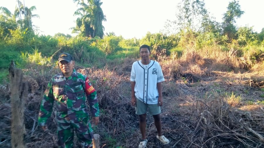 Sertu Dodi Eka Putra Perkuat Patroli Sisir Perbatasan Pelangiran, Pastikan Wilayah Bebas Karhutla
